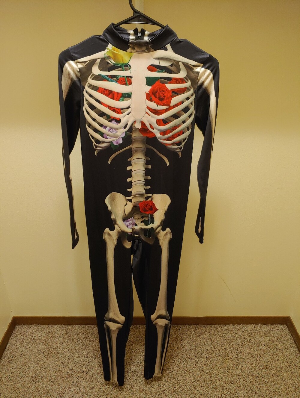 Women's skeleton and roses halloween costume